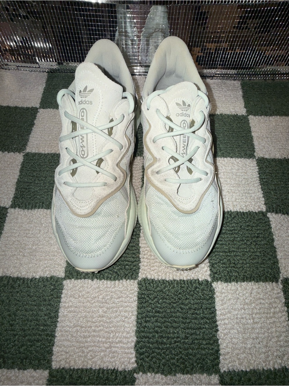 Adidas Originals Ozweego Pale Mint Sneakers Women’s Size 7 GW6802